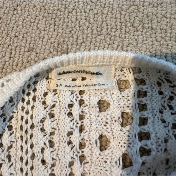 Urban Outfitters White Short Sleeve Button Up Knitted Cardigan - Picture 2 of 3